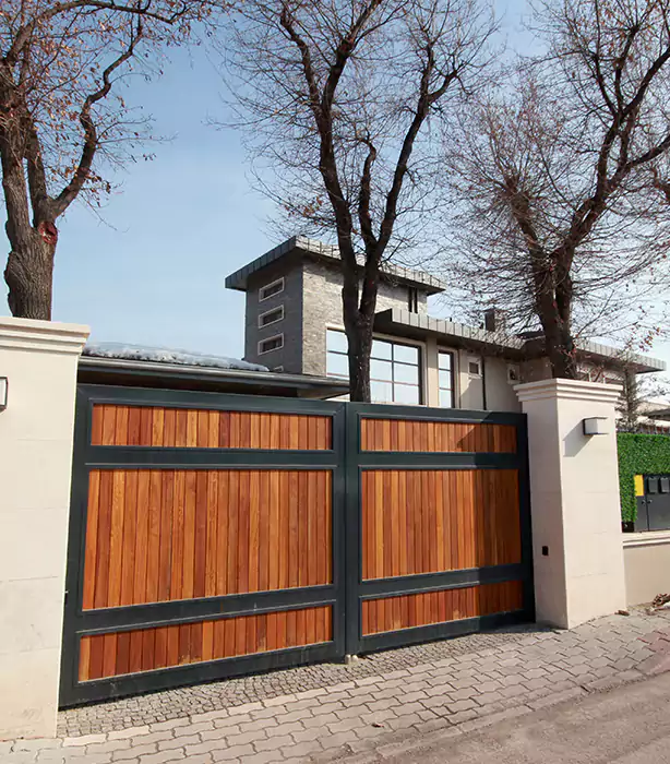 Wooden Gate Repair Plantation