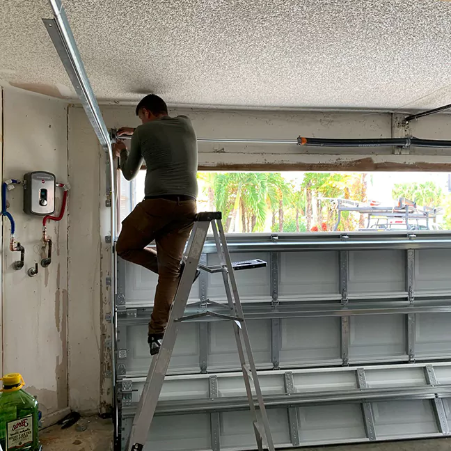 Experienced Garage Door Installation Experts in Plantation, FL